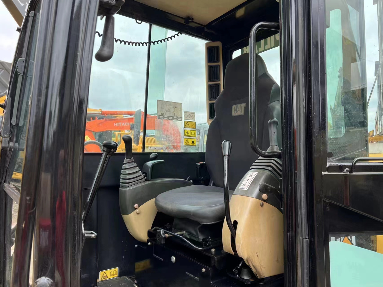 CATERPILLAR 306e2 - Mini excavator: picture 4 CATERPILLAR 306e2 - Mini excavator: picture 4