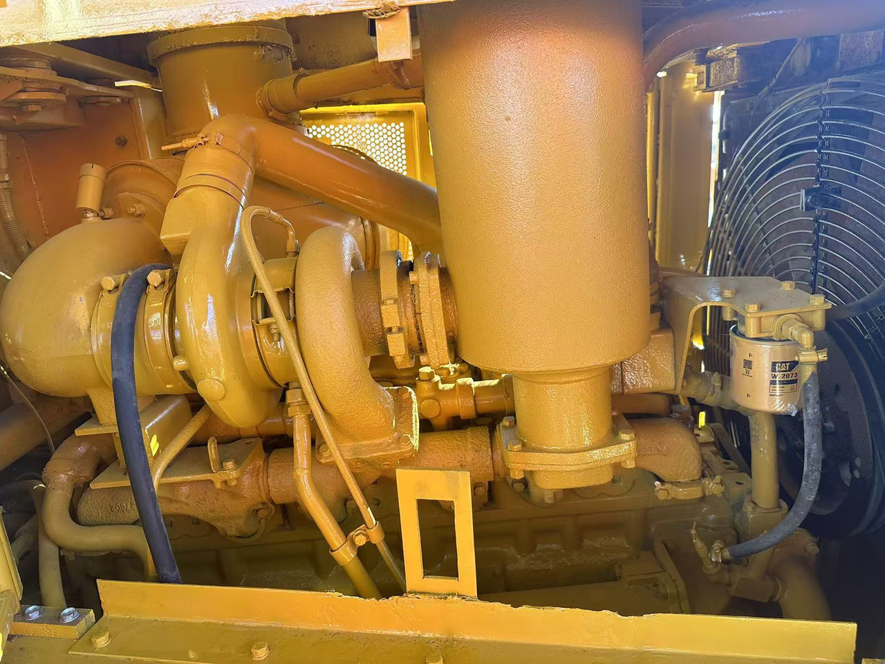 Bulldozer CATERPILLAR D8r [ Copy ]: picture 15