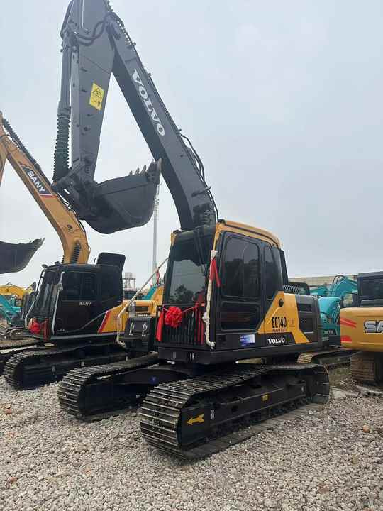 China Brand Used VOLVO EC140 Mini Excavator 6ton Crawler Earth Digger Machine for Sale - Mini excavator: picture 3 China Brand Used VOLVO EC140 Mini Excavator 6ton Crawler Earth Digger Machine for Sale - Mini excavator: picture 3