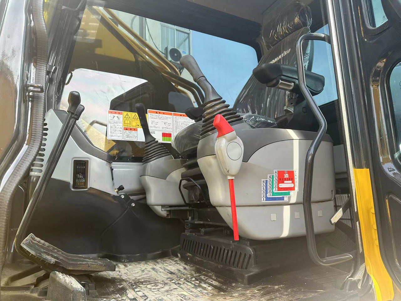 Construction machinery Komatsu pc350-7: picture 8