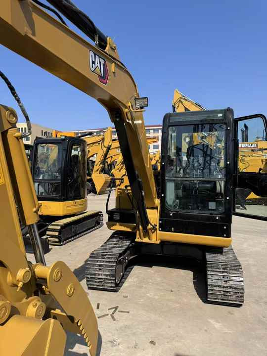 Excellent Cat Used Original Hot Selling CAT305.5 From Japan on Sale Japan Brand Low Price CAT 305.5 Available in Stock - Crawler excavator: picture 5 Excellent Cat Used Original Hot Selling CAT305.5 From Japan on Sale Japan Brand Low Price CAT 305.5 Available in Stock - Crawler excavator: picture 5