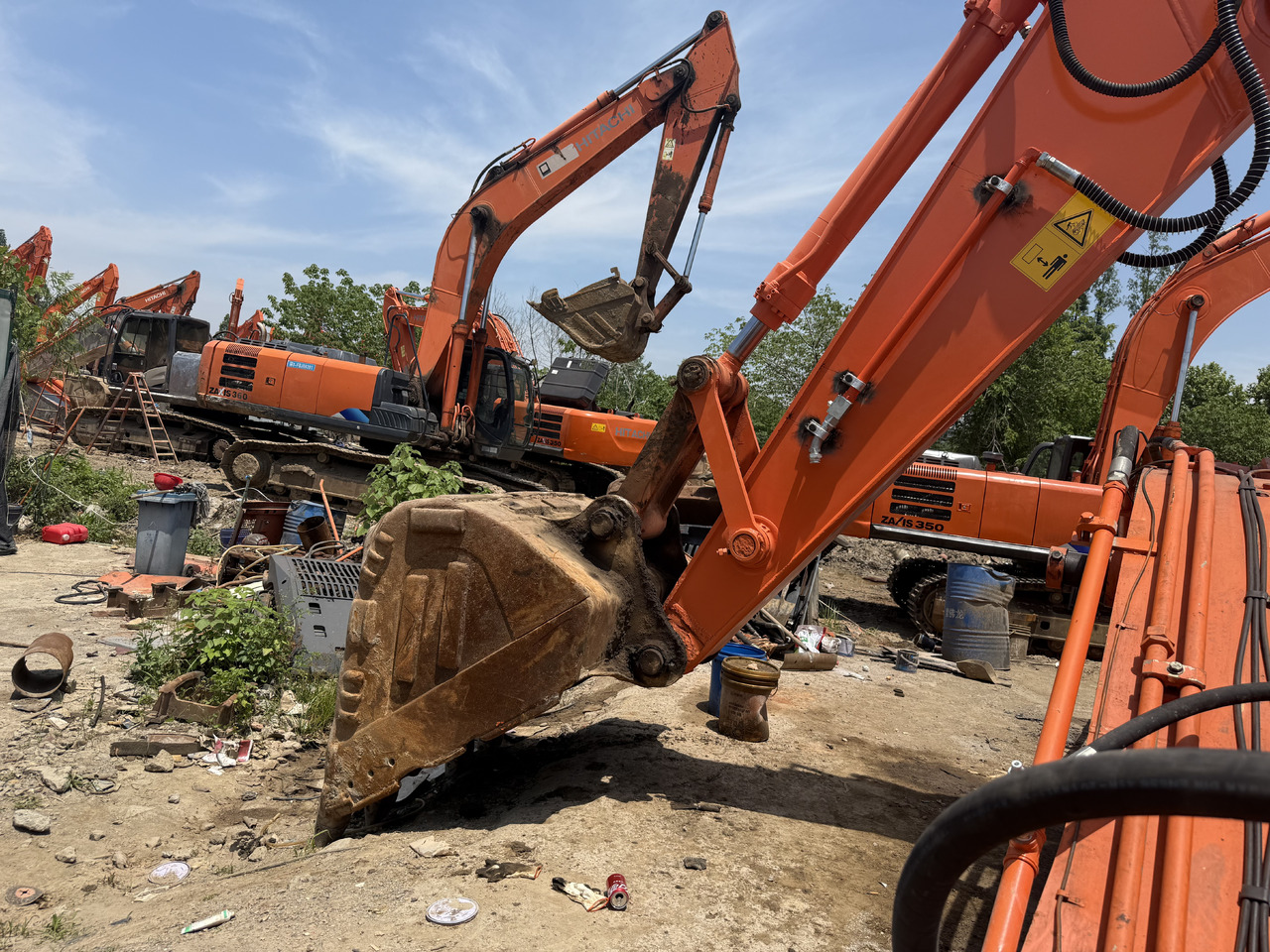 HITACHI 350-5g - Wheel excavator: picture 4 HITACHI 350-5g - Wheel excavator: picture 4