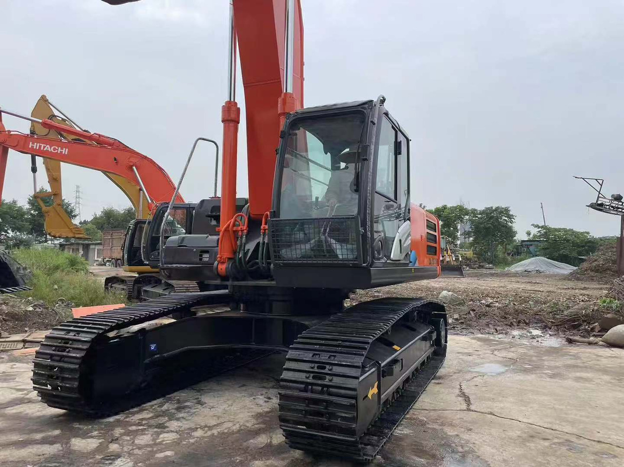 HITACHI 350-5g - Crawler excavator: picture 4 HITACHI 350-5g - Crawler excavator: picture 4