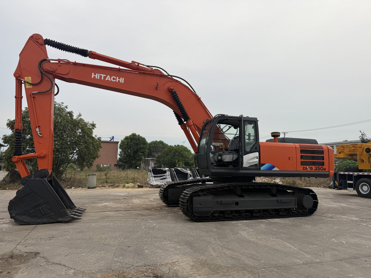 HITACHI 350-5g - Crawler excavator: picture 2 HITACHI 350-5g - Crawler excavator: picture 2