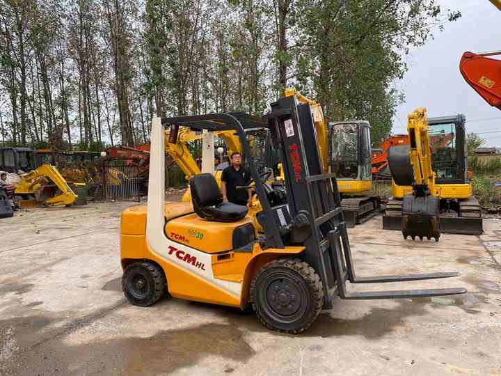 Japanese Forklifts Telehandler Used TCM Forklift Diesel Forklift 3Ton Pallet Truck - Forklift: picture 4 Japanese Forklifts Telehandler Used TCM Forklift Diesel Forklift 3Ton Pallet Truck - Forklift: picture 4
