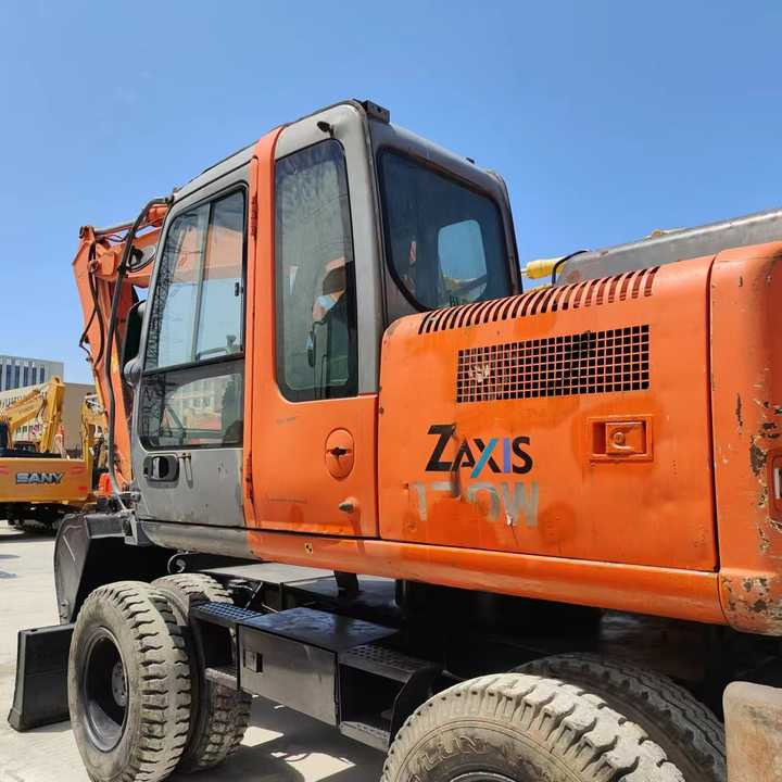 Used Japan Original Brand Hitachi Zx 130w Wheel Excavator Hitachi Zx120 130 200 Excavator for Sale - Excavator: picture 3 Used Japan Original Brand Hitachi Zx 130w Wheel Excavator Hitachi Zx120 130 200 Excavator for Sale - Excavator: picture 3