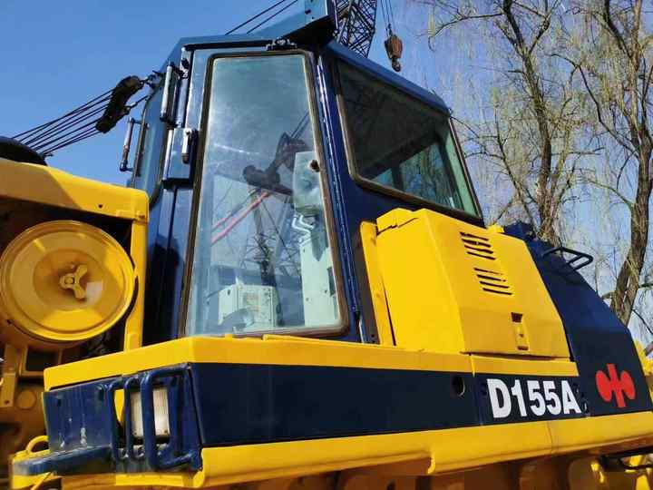 Used Komatsu Bulldozer D155A Strong Power Komatsu D155A Track Dozer for Sale - Bulldozer: picture 3 Used Komatsu Bulldozer D155A Strong Power Komatsu D155A Track Dozer for Sale - Bulldozer: picture 3