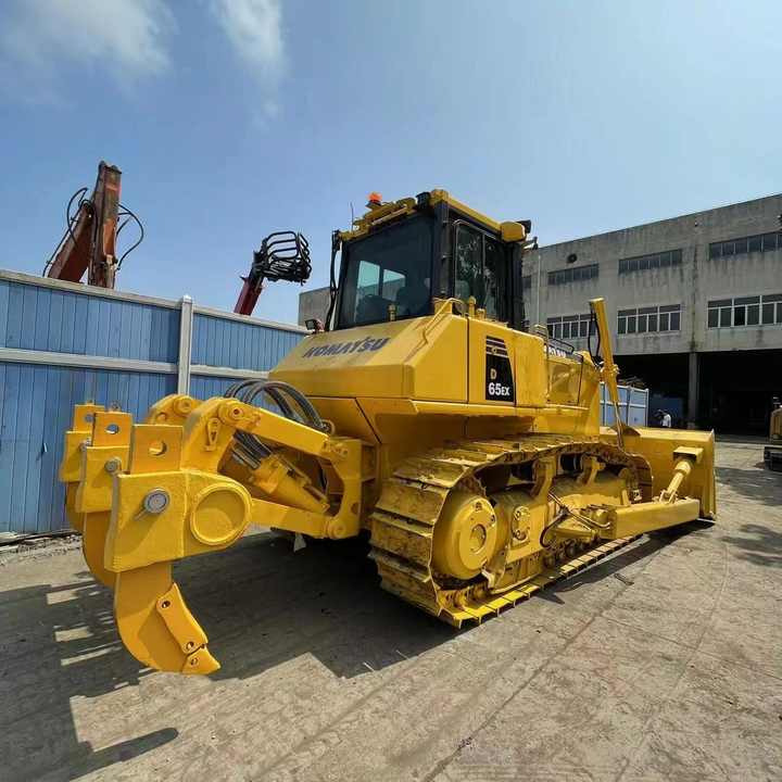 Used Komatsu Bulldozer D65 Strong Power Komatsu D65 Track Dozer for Sale - Bulldozer: picture 2 Used Komatsu Bulldozer D65 Strong Power Komatsu D65 Track Dozer for Sale - Bulldozer: picture 2