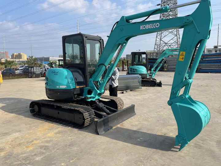 Used Mini Kobelco Sk55 5tons Excavator for Sale Used Construction Machinery Export - Excavator: picture 3 Used Mini Kobelco Sk55 5tons Excavator for Sale Used Construction Machinery Export - Excavator: picture 3