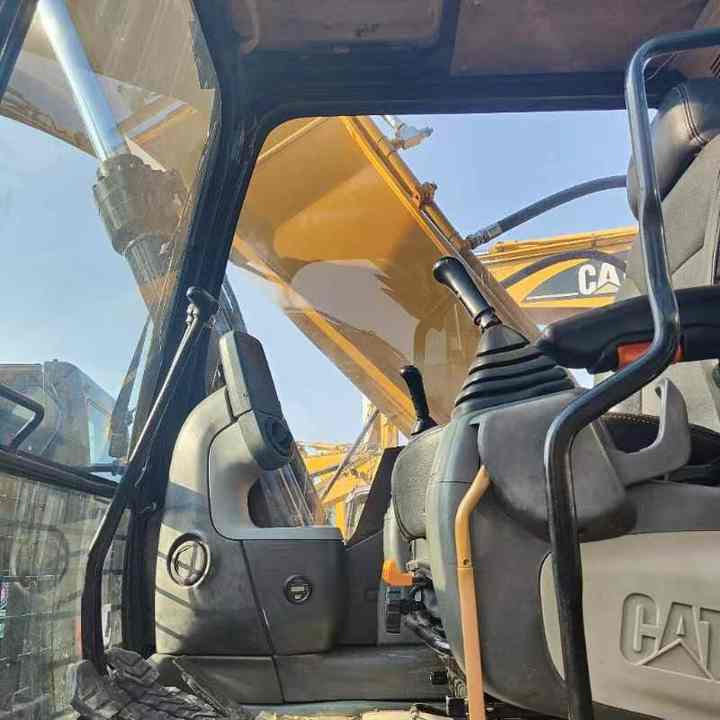 Used Second Hand CAT 325D 325DL Crawler Hydraulic Excavator Digger Japan Original 25 Tons Low Price - Crawler excavator: picture 4 Used Second Hand CAT 325D 325DL Crawler Hydraulic Excavator Digger Japan Original 25 Tons Low Price - Crawler excavator: picture 4