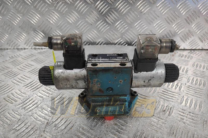 Bosch 081WV06P1V1004WS028/00D00 - Hydraulic valve for Construction machinery: picture 1 Bosch 081WV06P1V1004WS028/00D00 - Hydraulic valve for Construction machinery: picture 1