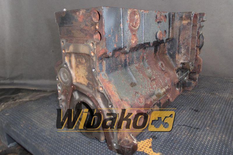 Crankcase for engine Komatsu SA6D114E-2 3968602 - Crankcase for Construction machinery: picture 1 Crankcase for engine Komatsu SA6D114E-2 3968602 - Crankcase for Construction machinery: picture 1