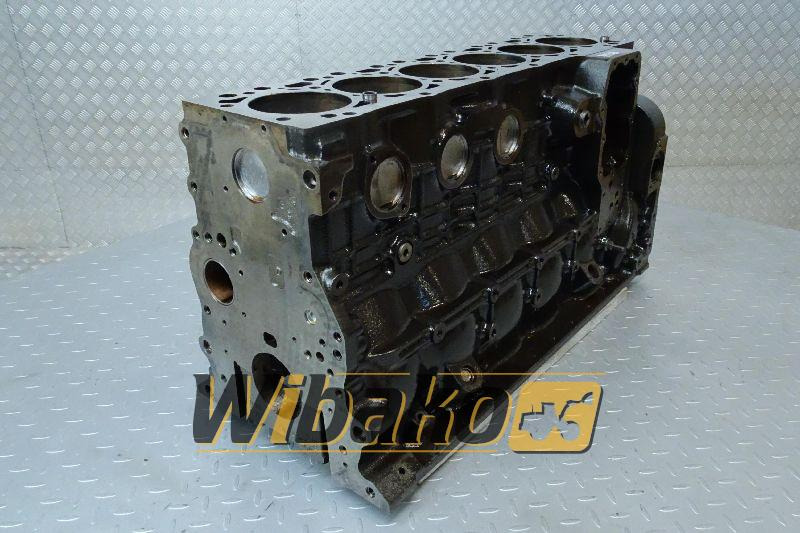 Crankcase for engine Komatsu SAA6D107E-1 8104054 - Crankcase for Construction machinery: picture 1 Crankcase for engine Komatsu SAA6D107E-1 8104054 - Crankcase for Construction machinery: picture 1
