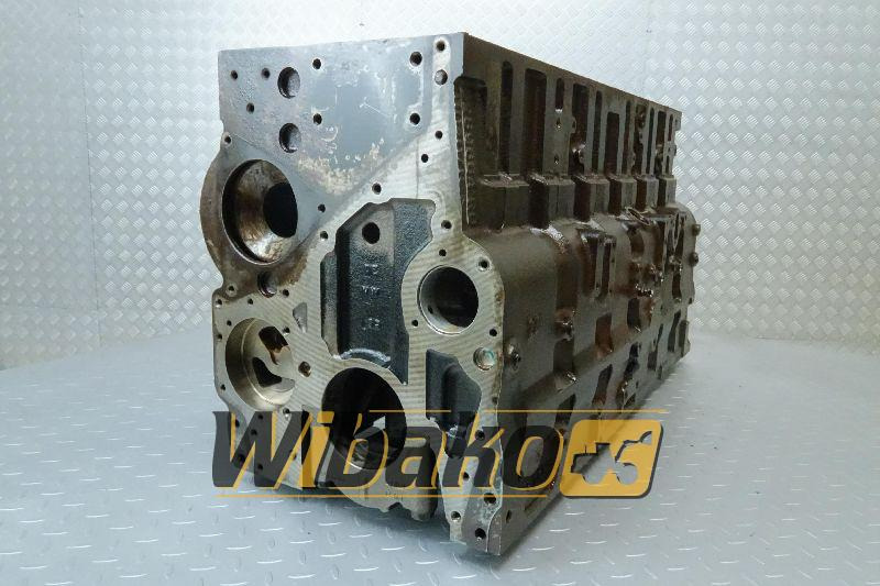 Crankcase for engine Komatsu SAA6D114E-2 6743-22-1100 - Crankcase for Construction machinery: picture 1 Crankcase for engine Komatsu SAA6D114E-2 6743-22-1100 - Crankcase for Construction machinery: picture 1