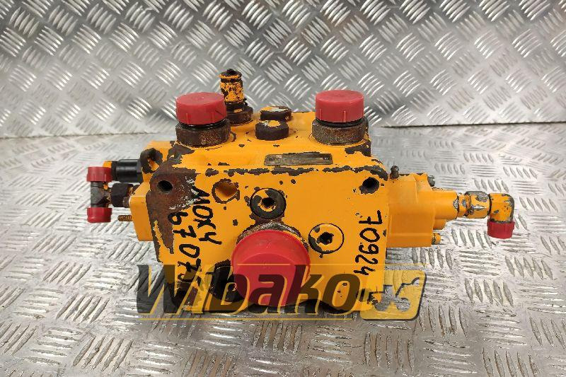 Distributor Parker H170CF-10129A501395 0122654814-007 - Hydraulic valve for Construction machinery: picture 1 Distributor Parker H170CF-10129A501395 0122654814-007 - Hydraulic valve for Construction machinery: picture 1
