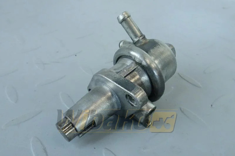Kubota 17121-52030 - Fuel pump for Construction machinery: picture 1 Kubota 17121-52030 - Fuel pump for Construction machinery: picture 1