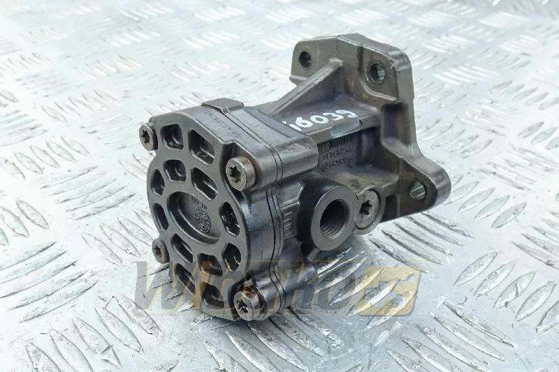 Liebherr 9078681 - Fuel pump for Construction machinery: picture 1 Liebherr 9078681 - Fuel pump for Construction machinery: picture 1