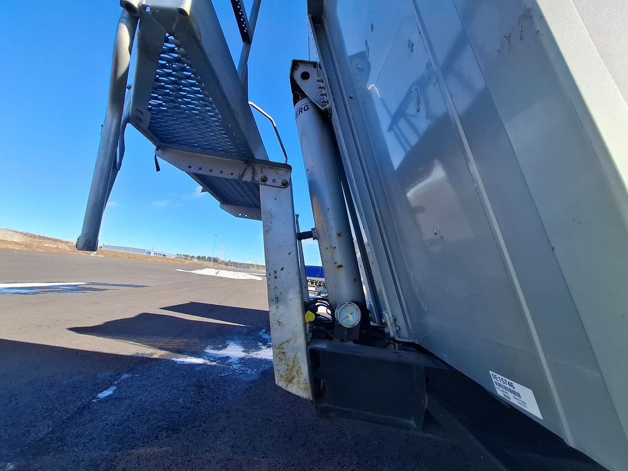Kel-berg tipper semi trailer - Tipper semi-trailer: picture 5 Kel-berg tipper semi trailer - Tipper semi-trailer: picture 5