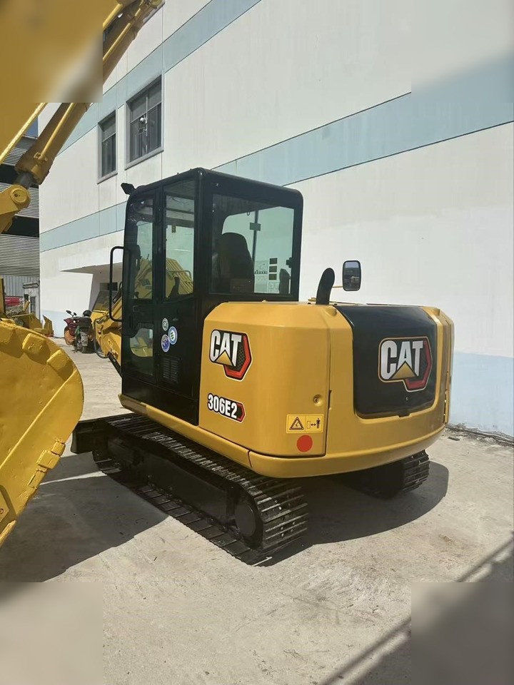 CATERPILLAR 306E2 - Crawler excavator: picture 1 CATERPILLAR 306E2 - Crawler excavator: picture 1