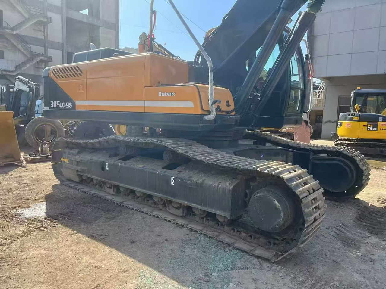 HYUNDAI R305-9 - Crawler excavator: picture 2 HYUNDAI R305-9 - Crawler excavator: picture 2
