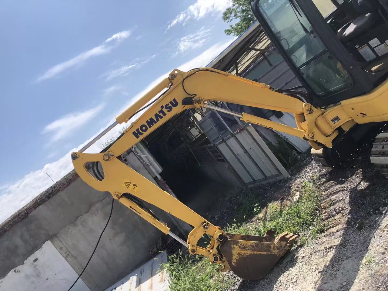 Mini excavator KOMATSU pc30MR: picture 6