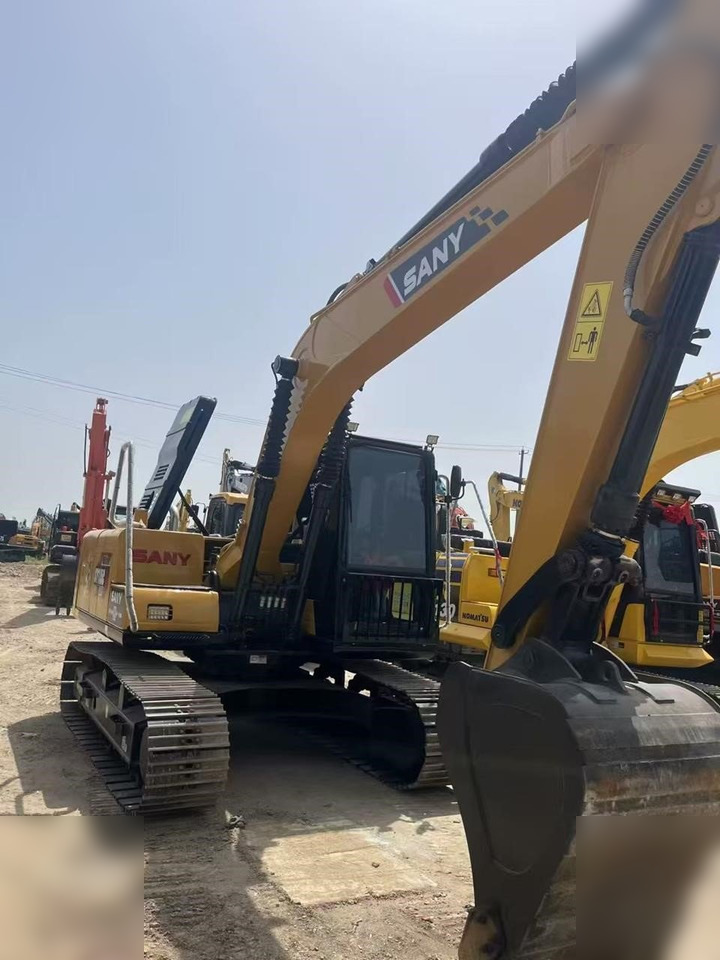 SANY SY135C - Crawler excavator: picture 5 SANY SY135C - Crawler excavator: picture 5