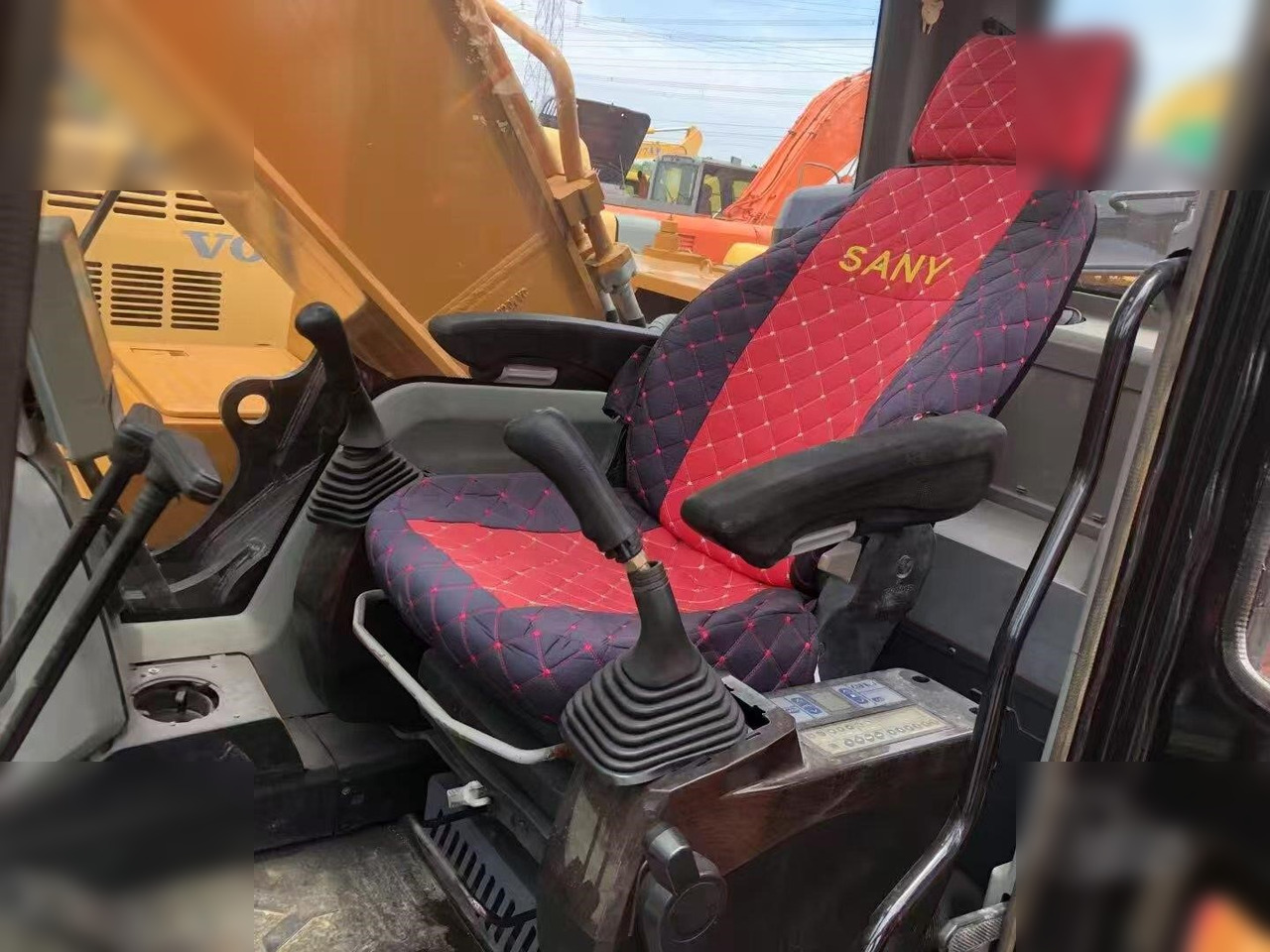 Crawler excavator SANY SY365H: picture 9 Crawler excavator SANY SY365H: picture 9