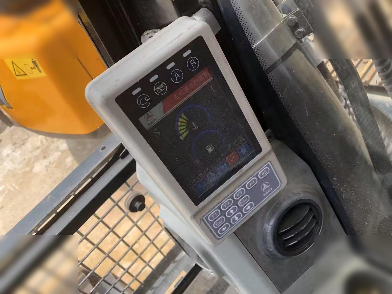 Crawler excavator SANY SY365H: picture 11 Crawler excavator SANY SY365H: picture 11