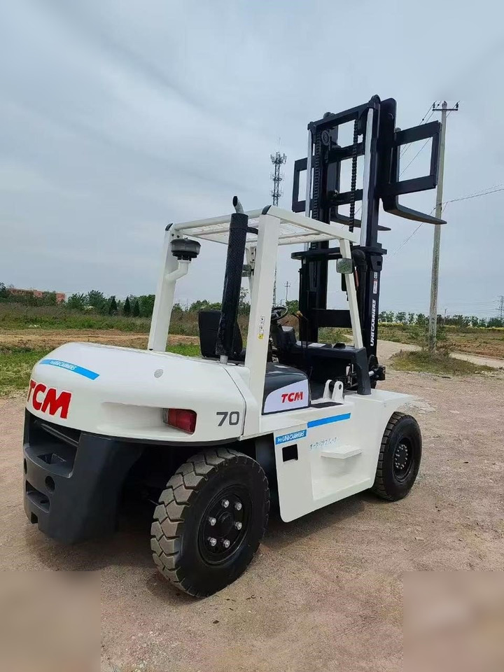 TCM FD70-9 - LPG forklift: picture 1 TCM FD70-9 - LPG forklift: picture 1