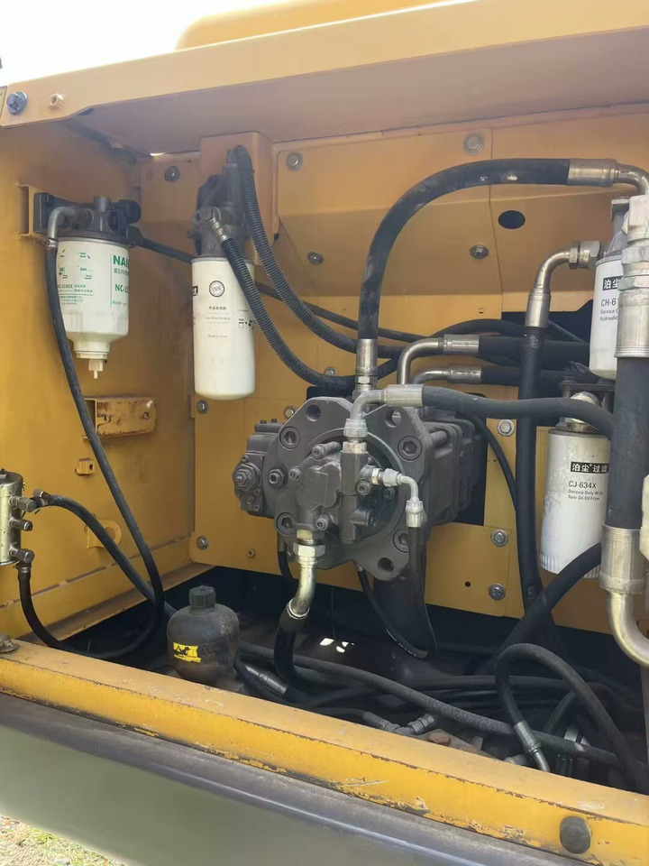 Volvo EC210 - Crawler excavator: picture 4 Volvo EC210 - Crawler excavator: picture 4