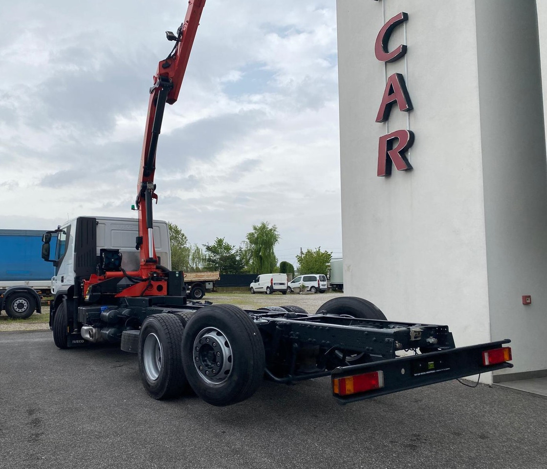 IVECO AT260S33 - Crane truck: picture 5 IVECO AT260S33 - Crane truck: picture 5