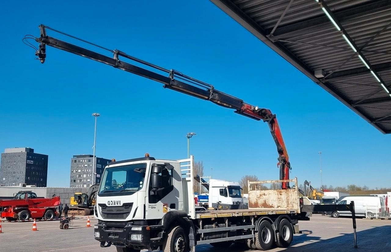IVECO TRAKKER 410 GRU E CASSONE FISSO - Dropside/ Flatbed truck, Crane truck: picture 1 IVECO TRAKKER 410 GRU E CASSONE FISSO - Dropside/ Flatbed truck, Crane truck: picture 1
