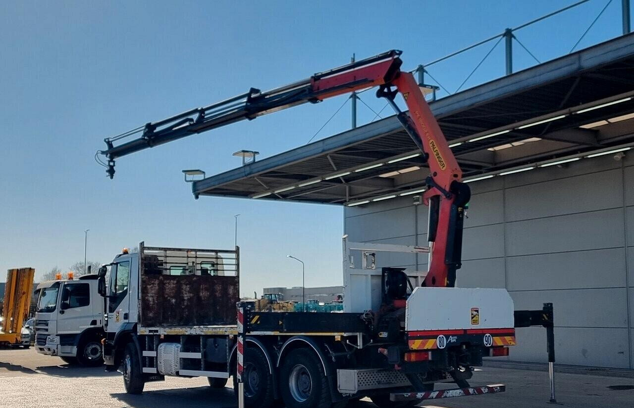 IVECO TRAKKER 410 GRU E CASSONE FISSO - Dropside/ Flatbed truck, Crane truck: picture 2 IVECO TRAKKER 410 GRU E CASSONE FISSO - Dropside/ Flatbed truck, Crane truck: picture 2