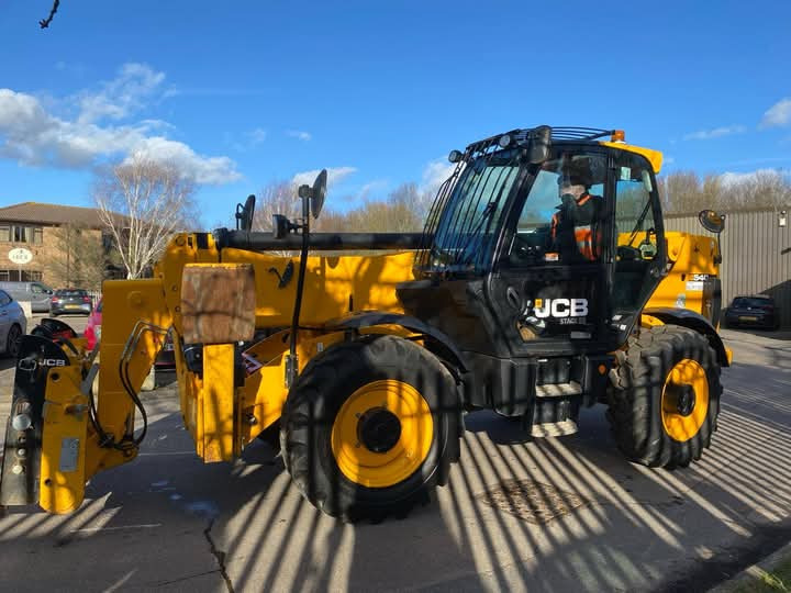 JCB 540-170 - Telescopic handler: picture 1 JCB 540-170 - Telescopic handler: picture 1