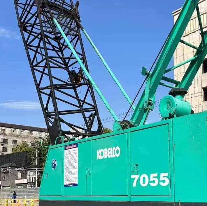 Kobelco 7055-2 Mobile Crane Truck Japan Made Used Heavy Earthmoving Equipment Crane Truck in Good Condition - Crawler crane: picture 4 Kobelco 7055-2 Mobile Crane Truck Japan Made Used Heavy Earthmoving Equipment Crane Truck in Good Condition - Crawler crane: picture 4