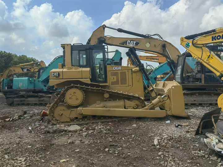 Original Japan Brand Cat D6r Bulldozer in Stock High Quality Cat D5 D6 D7 D10 Bulldozer for Sale - Bulldozer: picture 2 Original Japan Brand Cat D6r Bulldozer in Stock High Quality Cat D5 D6 D7 D10 Bulldozer for Sale - Bulldozer: picture 2