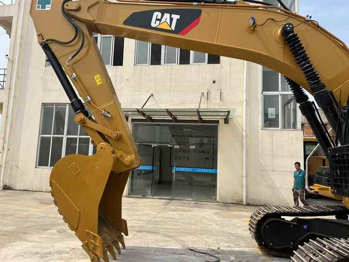 Second-Hand Caterpillar 330D2L Excavator for Sale | Reliable Caterpillar 330D2L Replacement Part - Crawler excavator: picture 4 Second-Hand Caterpillar 330D2L Excavator for Sale | Reliable Caterpillar 330D2L Replacement Part - Crawler excavator: picture 4
