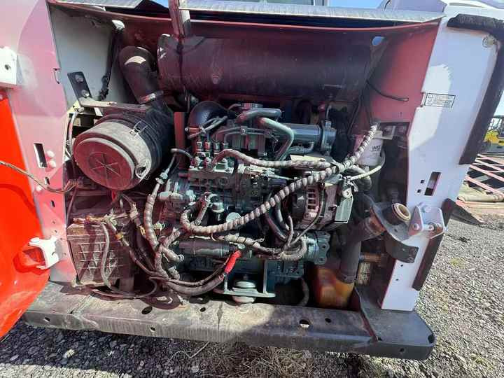 Skid Steer Loader Bobcat S550 Original Wheel Loader in Good Condition on Sale Bobcat 550 - Skid steer loader: picture 3 Skid Steer Loader Bobcat S550 Original Wheel Loader in Good Condition on Sale Bobcat 550 - Skid steer loader: picture 3