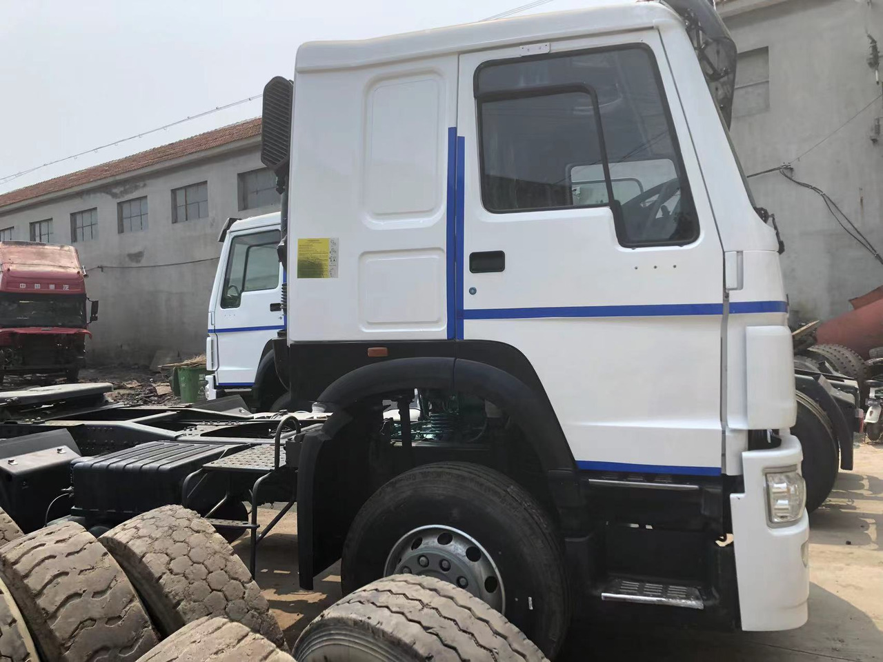 Howo HOWO 371 - Tractor unit: picture 5 Howo HOWO 371 - Tractor unit: picture 5