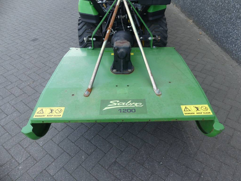 Farm tractor John Deere 1025 R: picture 7