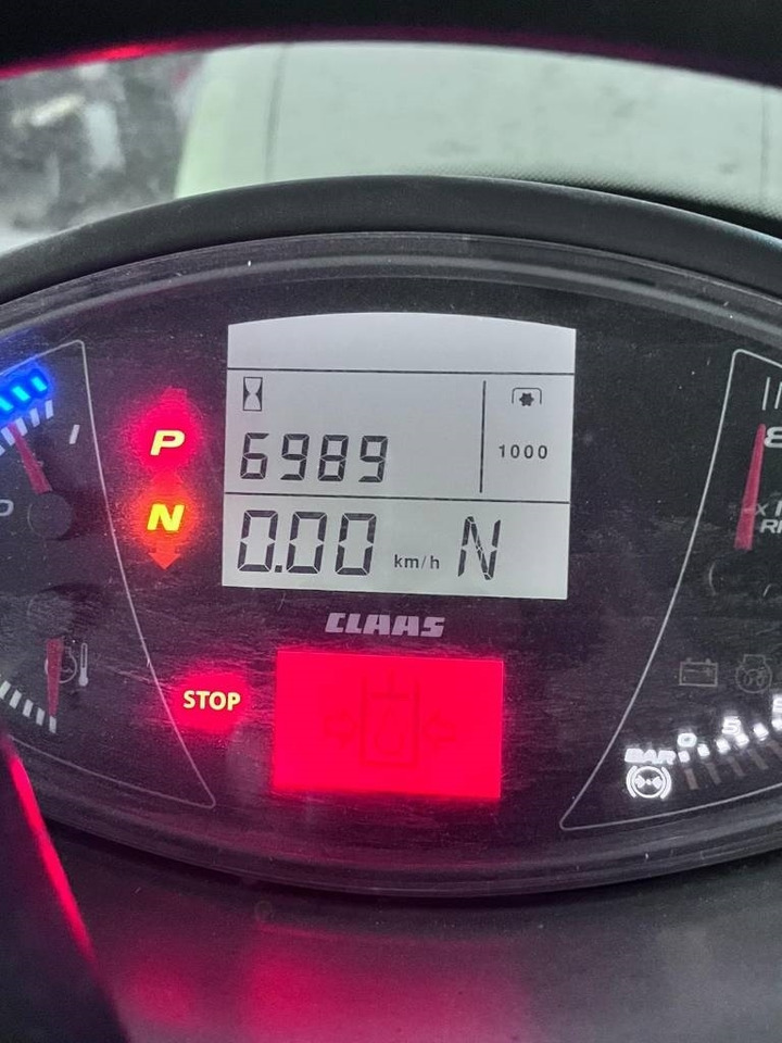 Farm tractor Claas Axion 950 Cmatic: picture 12 Farm tractor Claas Axion 950 Cmatic: picture 12