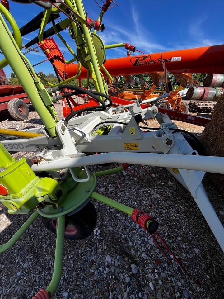 Claas Volto 900 T  - Tedder/ Rake: picture 4 Claas Volto 900 T  - Tedder/ Rake: picture 4