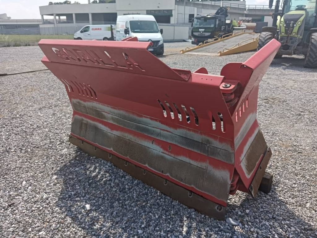 FABBROTECNICA PIROLA SRL LAMA INSILATO GORILLA TLS - Hay and forage equipment: picture 4 FABBROTECNICA PIROLA SRL LAMA INSILATO GORILLA TLS - Hay and forage equipment: picture 4