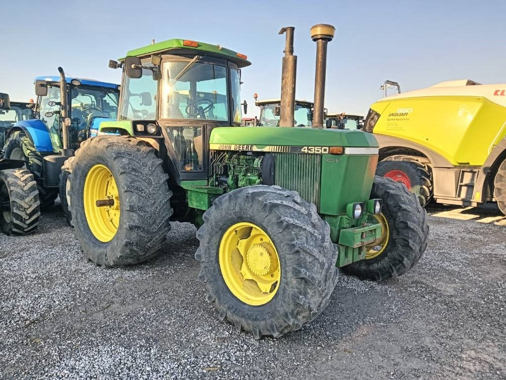 John Deere 4350 - Farm tractor: picture 1 John Deere 4350 - Farm tractor: picture 1