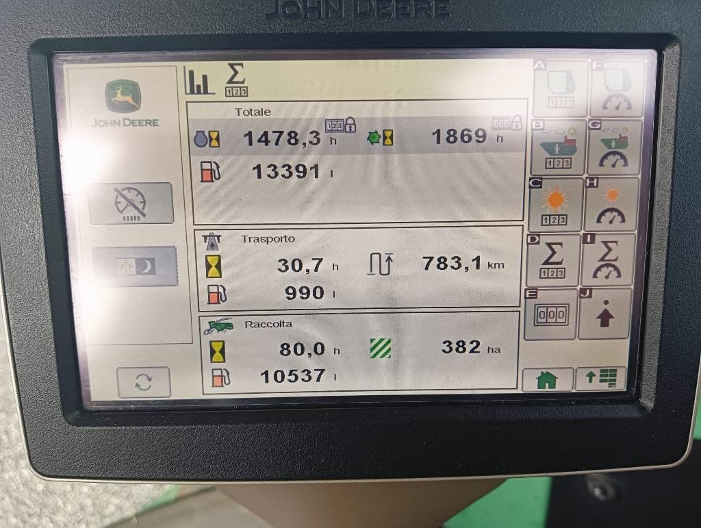 John Deere 8800 - Forage harvester: picture 3 John Deere 8800 - Forage harvester: picture 3