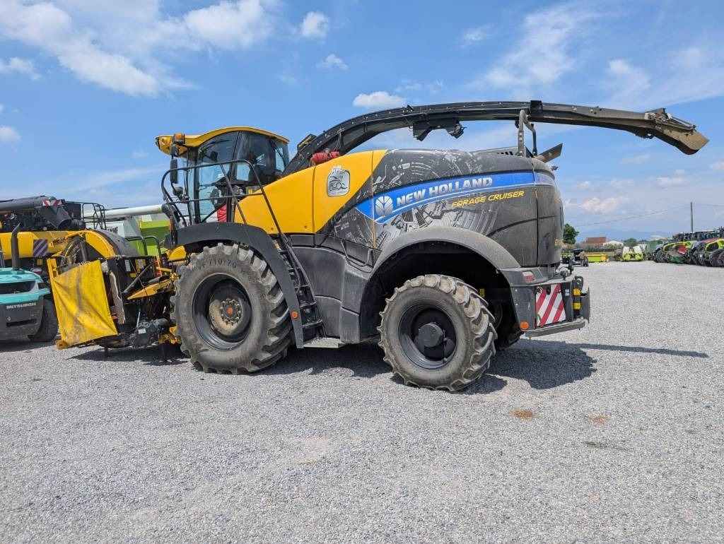 New Holland FR 650 - Forage harvester: picture 2 New Holland FR 650 - Forage harvester: picture 2