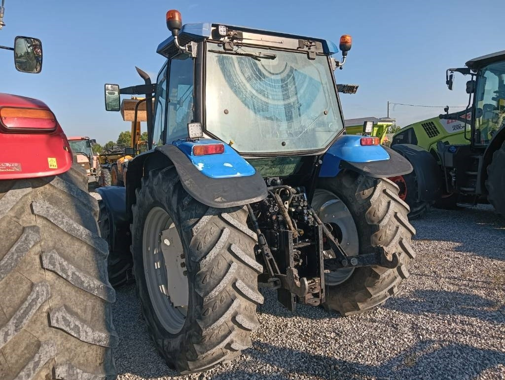 New Holland TS 100 - Farm tractor: picture 4 New Holland TS 100 - Farm tractor: picture 4