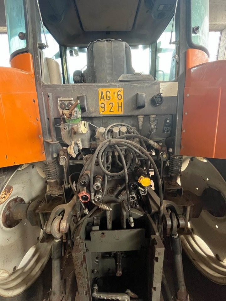 Renault Ares 640 RZ - Farm tractor: picture 4 Renault Ares 640 RZ - Farm tractor: picture 4