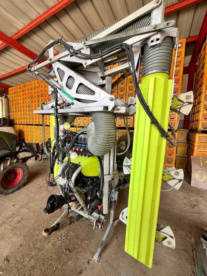 VMA MULTI ROW - Trailed sprayer: picture 4 VMA MULTI ROW - Trailed sprayer: picture 4