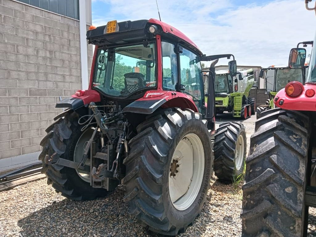 Valtra A 114 - Farm tractor: picture 2 Valtra A 114 - Farm tractor: picture 2